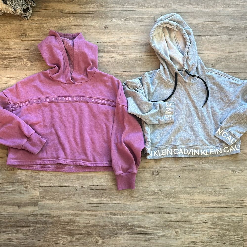 2 Crop Hoodies Calvin Klein and Under Armor sz XS/S Pink Grey